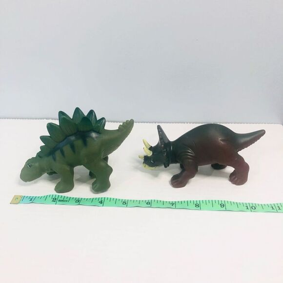 dinosaurs 5 inch trisauratops and stegosaurus prehistoric lot of 2 toys - Picture 4 of 5